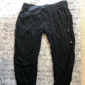 O’Neill Black Beach Crop Pant ~ EUC